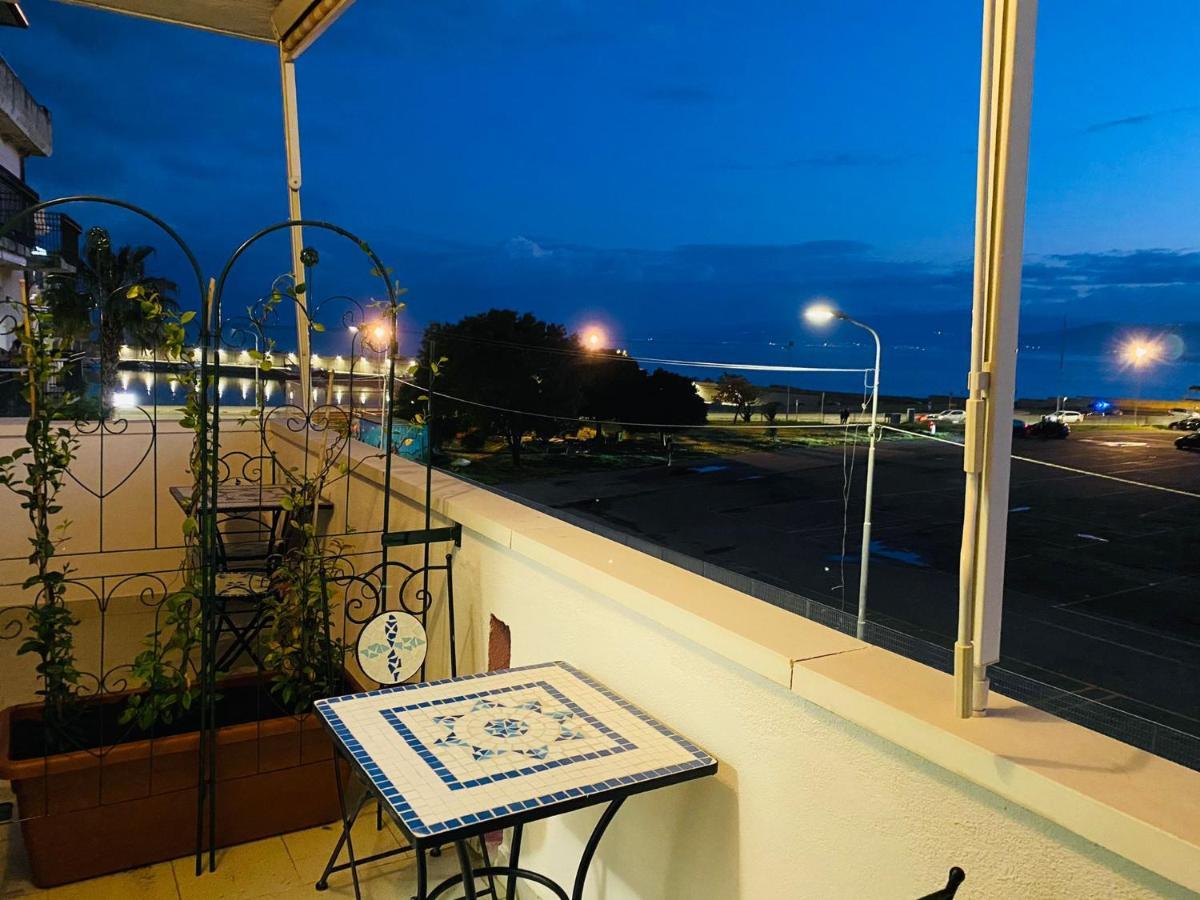 B E B Le Terrazze Sul Mare Bed & Breakfast Катандзаро Екстериор снимка